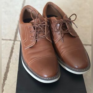 Alfani brown cap toe Oxford dress shoes Size 8.5